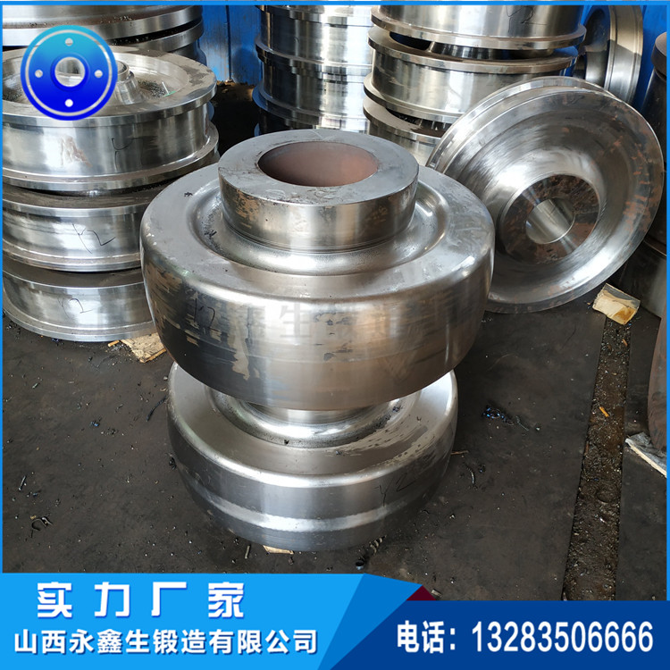 鍛造烘干設(shè)備拖輪鍛造件 鍛造烘干設(shè)備拖輪鍛造件